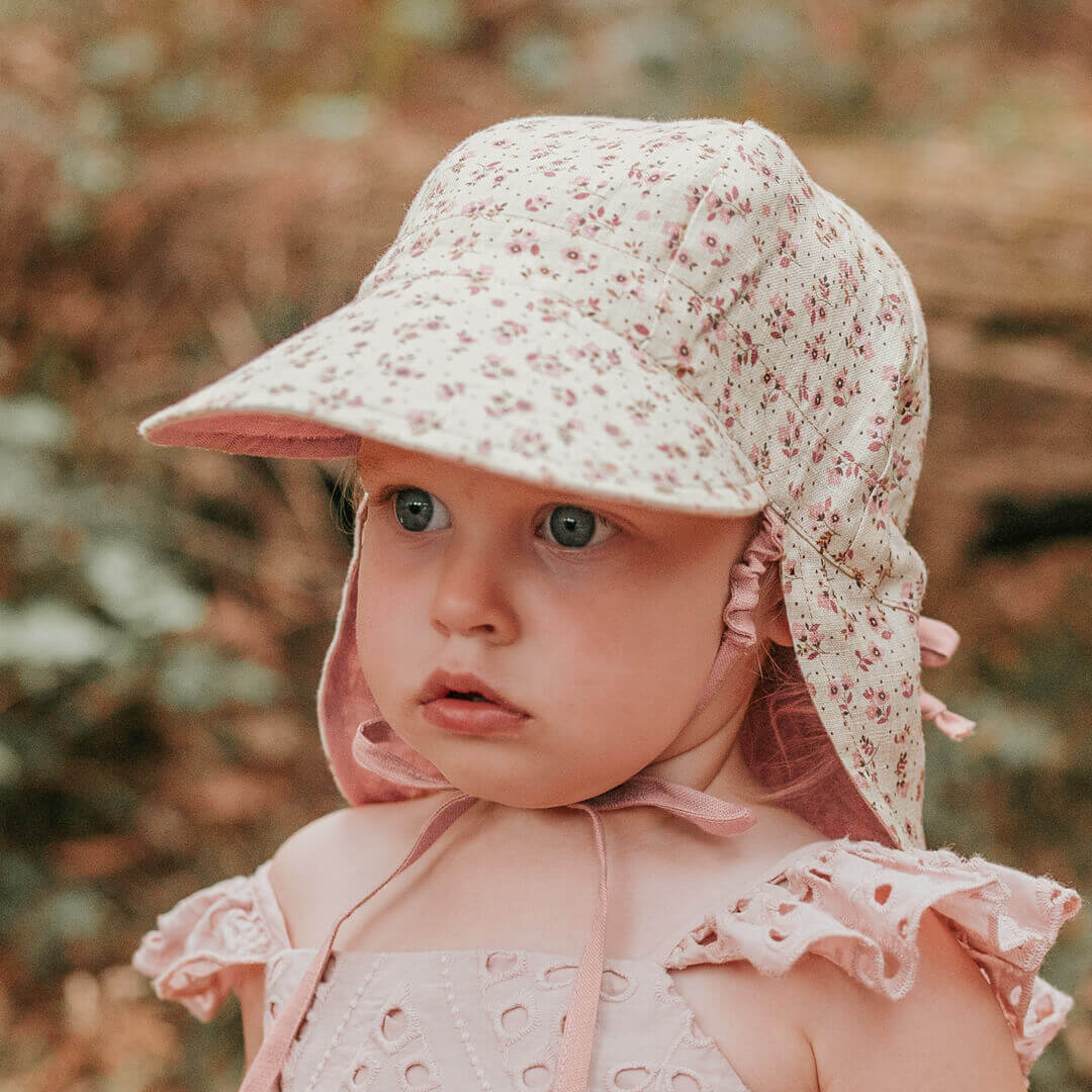 Lounger Baby Reversible Flap Sun Hat (Ruby/Rosa)