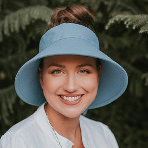 Ladies Adjustable Wide-Brimmed Sun Visor Hat (Chambray)