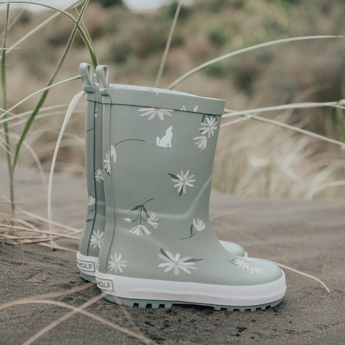 Where to find rain boots best sale near me