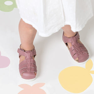 Billie Sandals (Berry)